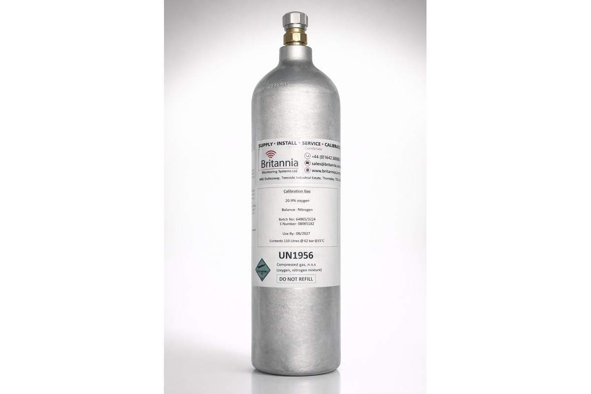 Gas cylinder with calibration label